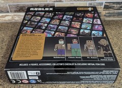 Roblox Icons Gold Collectors Set 15th Anniversary 4 Figures Sealed Box