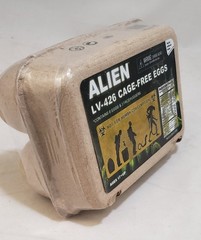 NECA Alien Aliens LV-426 Cage-Free EGGS 6 Pack w Facehuggers 2015 New Sealed SET