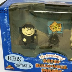1998 Exclusive Premiere Rocky & Bullwinkle Boris Natasha Action Figures Box DMG