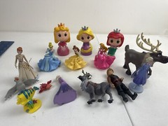 Disney Collection Princess Figures Cake Topper Toddler Toys Lot Of 15