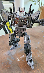 Custom Voyager Class Truck Megatron Transformers Figure