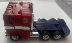 1992 Transformers Optimus Prime – Semi A3