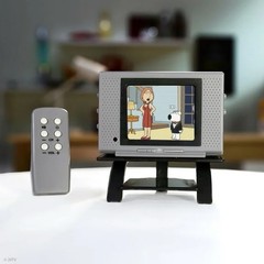Tiny TV Classics Family Guy Real Working Mini Television Season 1 & 2 Clips NIB