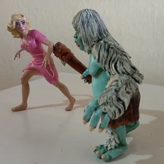 H.G. Wells’ George time traveler and Morlock For Time Machine 1/18 scale