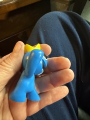 Official Roblox Rainbow Friends Mystery Bag Blue Mini Figure Phat Mojo 2024 2.5″