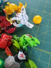 Huge Lot of 20+ Bakugan Battle figures Bundle Mixed Set “SEE PHOTOS”