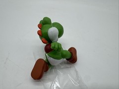 Nintendo Super Mario 2008 Yoshi 2″ Mini Figure Solid Running Cake Topper