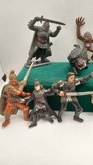 Vintage 1988 Tonka Lot of WILLOW Movie Lunchbox & Thermos and Figures W/O Bases.