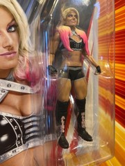 Mattel WWE Basic Series 85 ALEXA BLISS New MOC 6” 1:12 FMD90 2017 Raw Smackdown