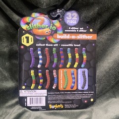 Bonkers 32 Pcs Build-a-Slither.io & Mystery Game