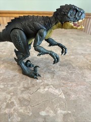 Jurassic World Camp Cretaceous SCORPIOS REX Dino Escape – Slash ‘N Battle Figure