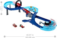 ​Mattel Disney and Pixar Cars Playset with 2 Toy Cars, Lightning McQueen & Franc