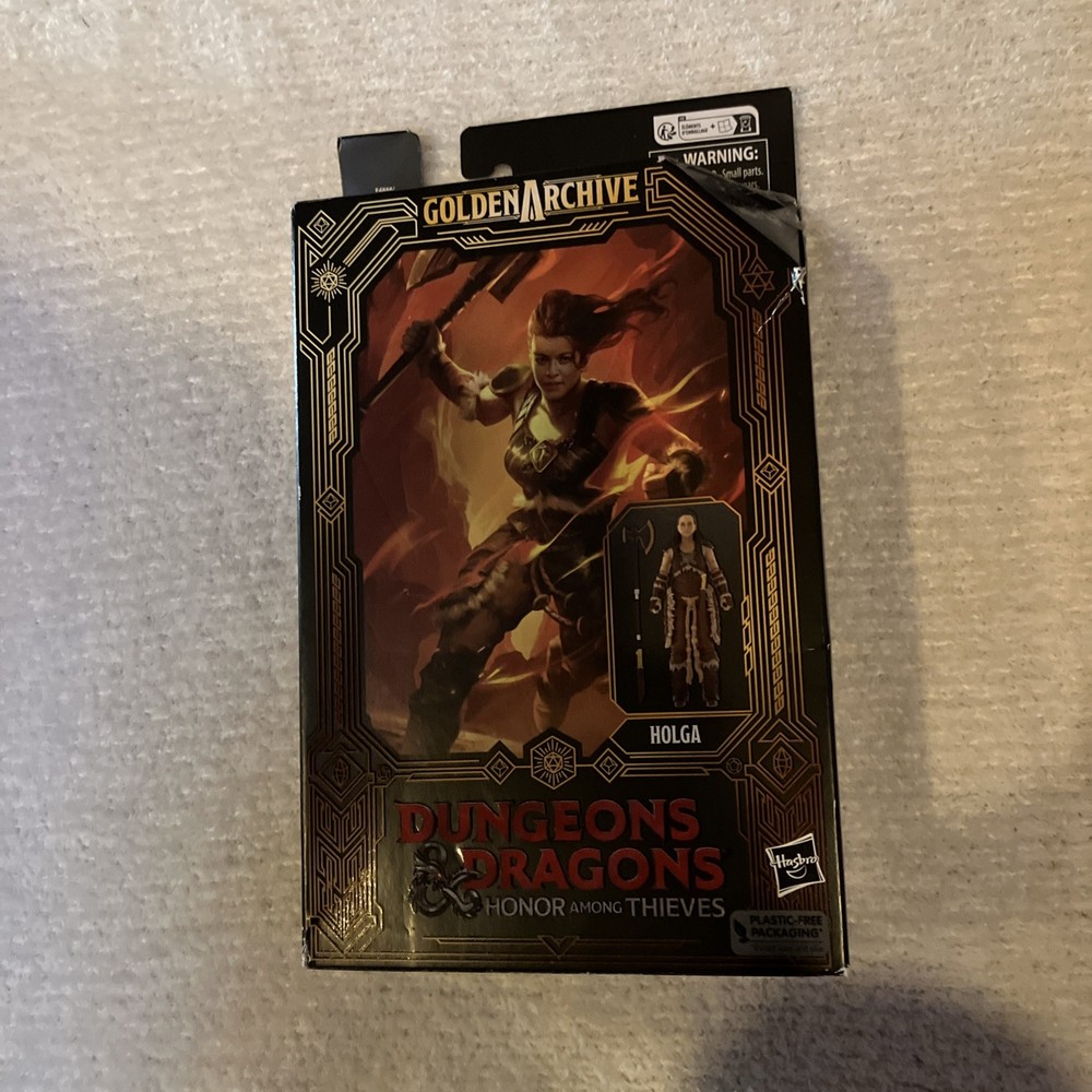 Dungeons & Dragons Holga Honor Among Thieves w/Knife & Battle Axe