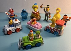 SESAME STREET FIGURES And DIE CASTS 1980’s ~LOT OF 10