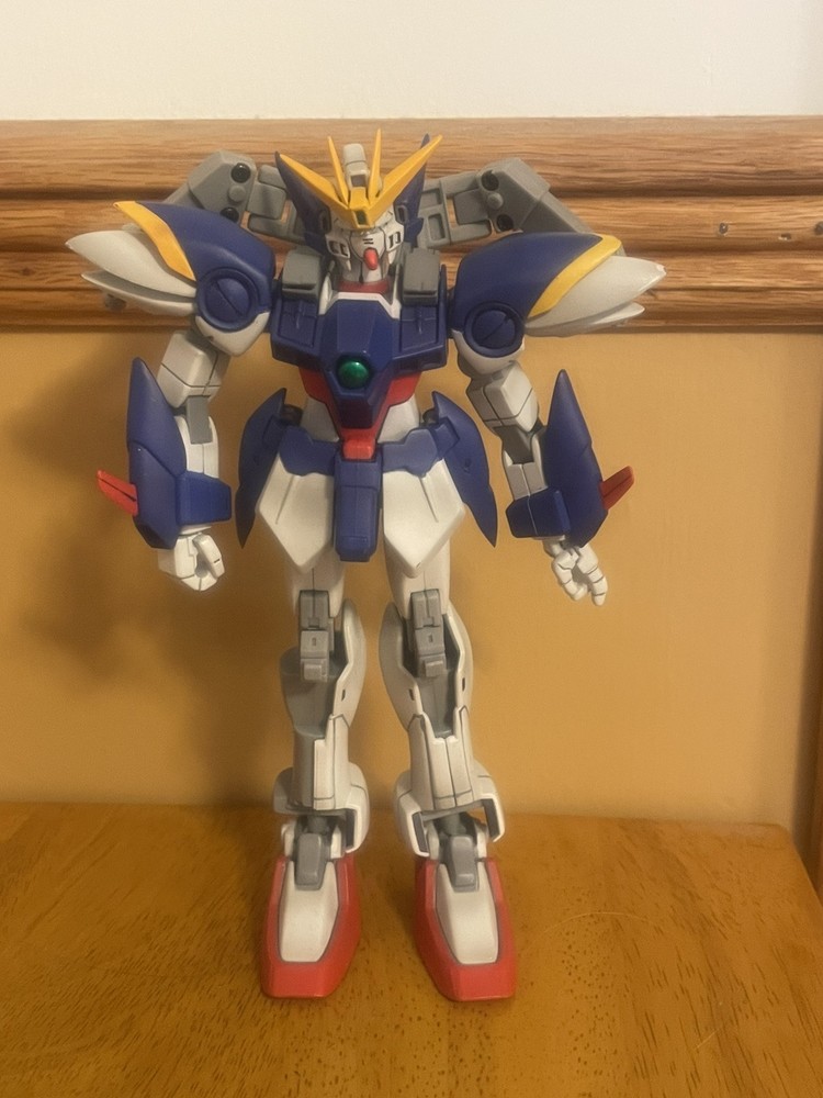 GUNDAM ARCH ENEMY 2002 COLLECTORS SERIES Action Figure WING GUNDAM ZERO Robot