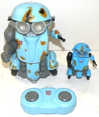 Autobot Sqweeks Transformers The Last Night Remote Control Blue Robot Used Once
