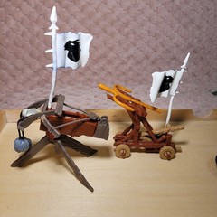 ​Kenner 1995 Dragonheart Bowen Action Figure Weapons Shields Accessories Lot 11