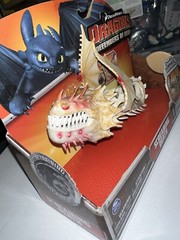 How To Train Your Dragon Screaming Death Defenders of Berk Figure New Rare