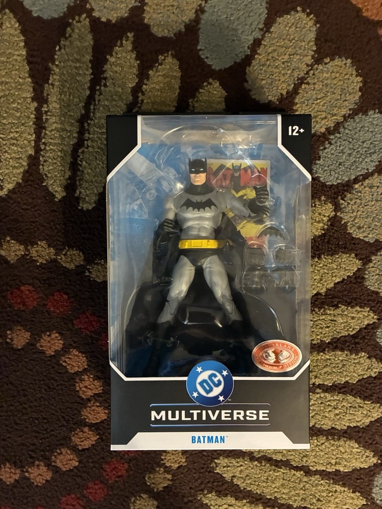 McFarlane Batman DC Multiverse Batman (golden age) red chase Platinum- In Hand
