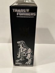 Transformers Universe Classics Deluxe Class Overkill MISB