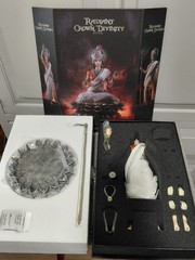 Radiant Crown Divinity (Silver) – Female -1/6 Scale TBLeague