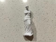 ZURU MINI BRANDS CREATE MASTERPIECES MINI VENUS DE MILO STATUE ICONIC HTF