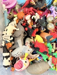 Large Lot of Toys, Cartoon Characters, Fast Food, Movie Minis, Vtg. – 13.5 lbs