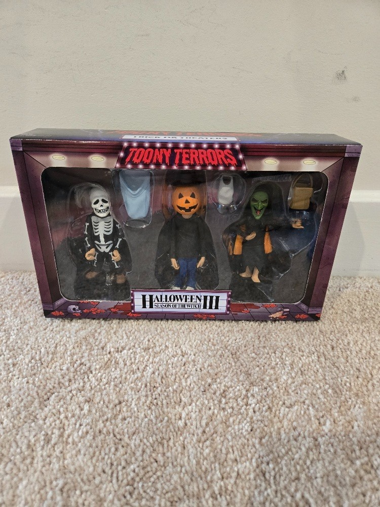 NECA Toony Terrors Halloween III Trick or Treaters Figure 3-Pack Season of Witch
