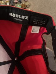 ROBLOX‎ Mixed Figures Lot Of 33 W/ Tank Accessories Despacito Spider & 2 Hats
