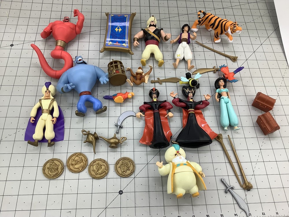 Vintage Lot of 1990s Disney ALADDIN Action Figures *COLLECTABLE * Very Good +++