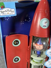 NIB Ben & Holly’s Little Kingdom Elf Rocket w/ Sounds & Light W/ Ben Elf