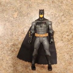 DC Batman Gray & Black Suit Action Figure Plastic/Fabric w/ Cloth Cape