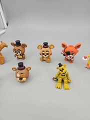 FNAF Five Nights at Freddy’s Lot of 10 Random Figures 1″ to 3″