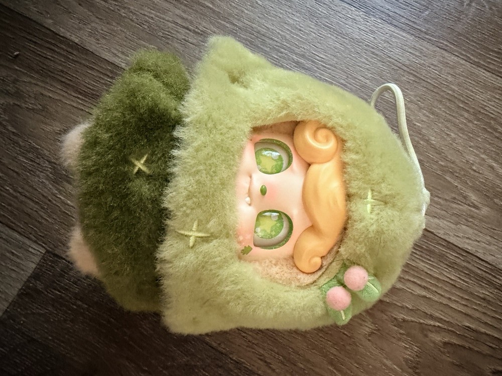 Q-kid Opened Blind Box. Dressed As A Tree