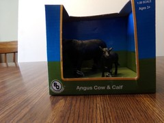 Big Country Toys 1:20 Angus Cow & Calf
