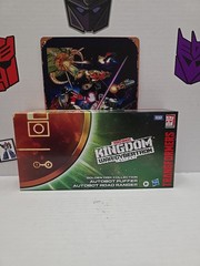Transformers WFC Kingdom Puffer & Road Ranger Golden Disk Collection