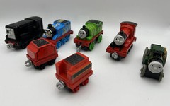 Lot Of 7 Thomas The Tank Engine Train Die Cast Metal Plastic Connectors-READ-