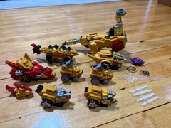 Dino Core Ultimate D-Buster Robot Complete with Medal Sword Missile Japan
