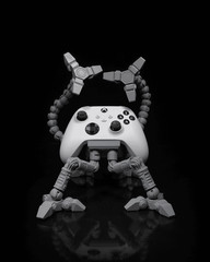 Articulated Robot Controller Holder Stand – 3D Printed Futuristic Gaming