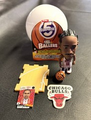 DeMar DeRozan ZURU NBA Ballers Series 1 – Chicago Bulls Red Jersey