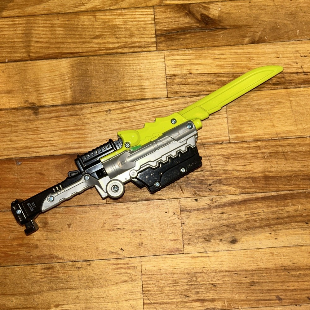 Power Rangers MMPR Yellow Gray Black Sword Weapon Knife VIntage Bandai #42051