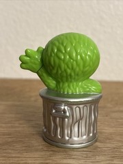 Sesame Street Oscar the Grouch 2.7” Figure Hard Plastic Hollow Plastic Toy