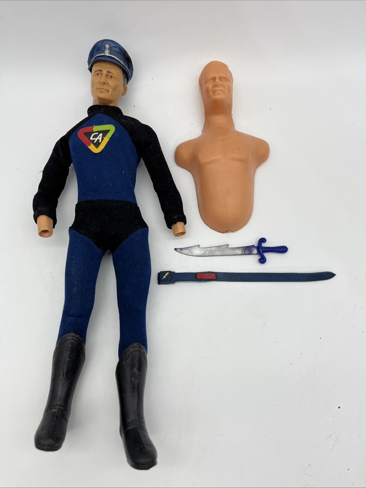 CAPTAIN ACTION FIGURE AND ACCESSORIES VINTAGE 1966 Ideal 1/6 SCALE