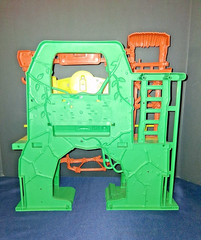 Land Before Time Dinosaur Rescue Station & Dino Truck LIGHTS & SOUNDS WORK!