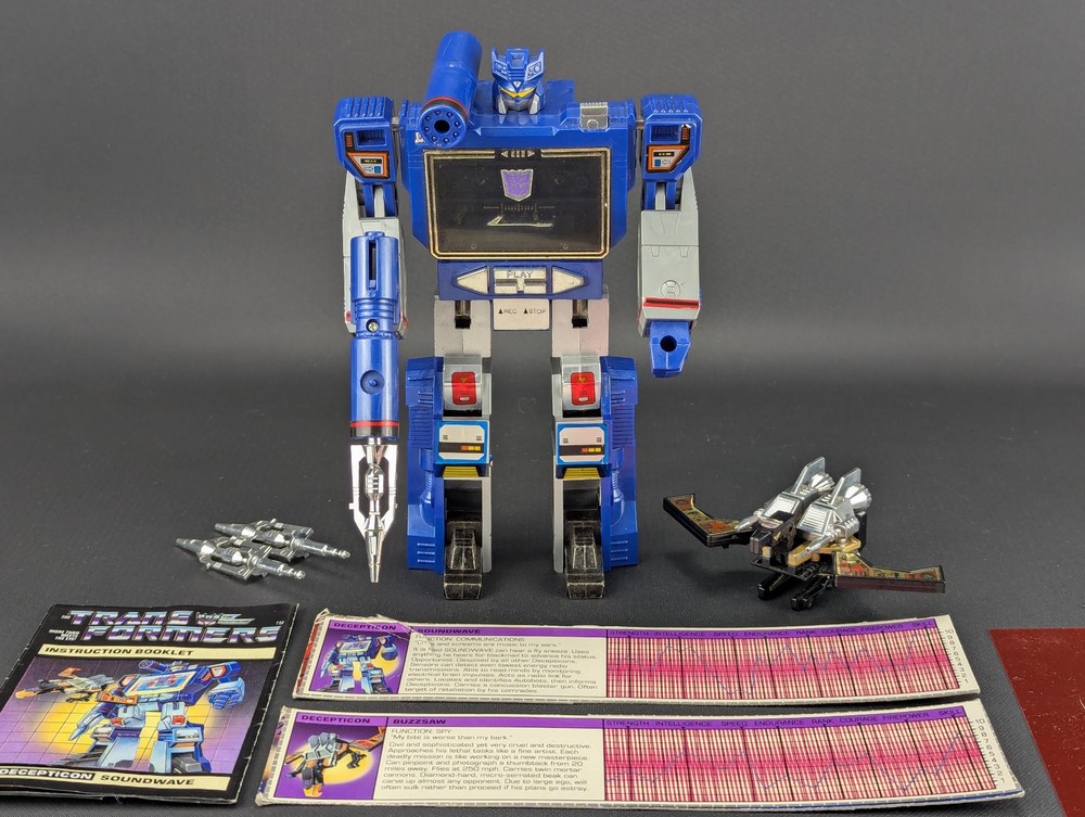 Transformers G1 Soundwave V1 complete Hasbro 1984 Vintage Buzzsaw