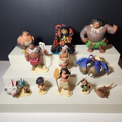 Disney Moana 10 pc Deluxe Figurine Playset Lot with extra figure (Maui as Shark)