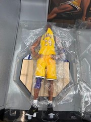 NBA Kobe Bryant Lakers 1/6 scale The iconic Kobe jersey bite statue