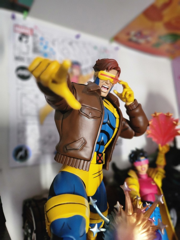Mondo 1/6 scale Cyclops X-Men 97 figure *LOOSE / AS IS. INCOMPLETE)