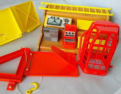 Mattel Big Jim Sky Commander Replacement Parts Crane Basket Table Ladder Vtg 12