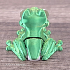 Mini Frog 3D Articulated Flexi Fidget Toy- Stocking Stuffer Gift- Desk Pet